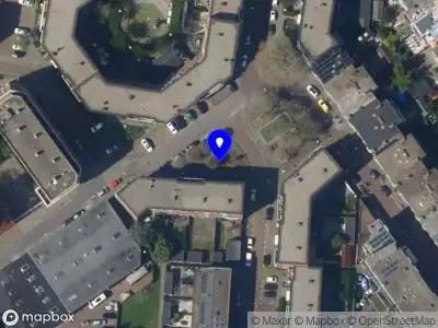 Ambulance met grote spoed naar de Charlotte de Bourbonplein in 's-Gravenhage