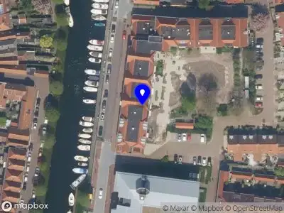 Ambulance met gepaste spoed naar de Slagveld in Brielle