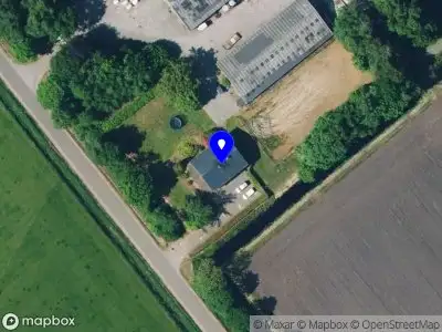 Brandweer met grote spoed naar de Drentseweg in De Krim vanwege voertuigen te water