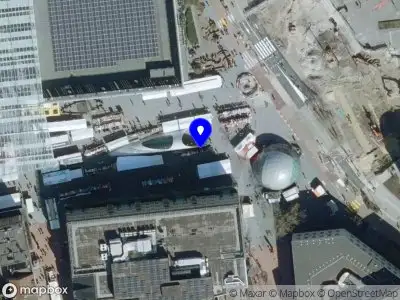 Politie naar de 18 Septemberplein in Eindhoven vanwege steekincident