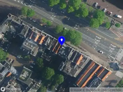 Traumahelikopter naar de Prins Hendrikkade in Amsterdam