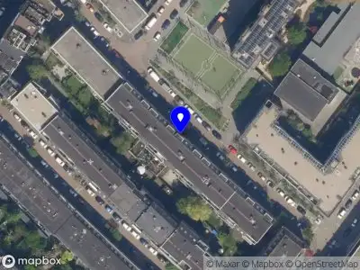 Ambulance met grote spoed naar de Vrijenbansestraat in Rotterdam