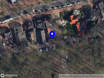 Brandweer met grote spoed naar de Zuiderlaan in Zuidlaren vanwege afgaan automatisch brandalarm