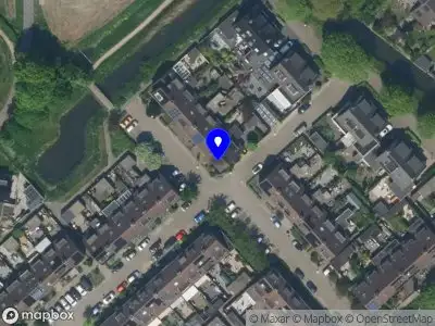 Ambulance met gepaste spoed naar de Steve Bikolaan in Beverwijk