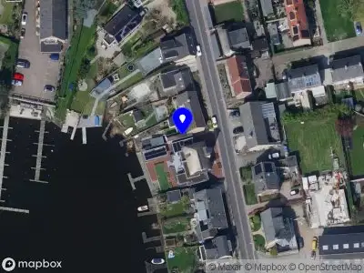 Traumahelikopter met grote spoed naar de Dorpsstraat in Maasdam