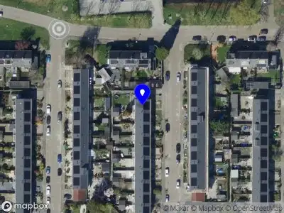 Ambulance met grote spoed naar de Merwedestraat in Barendrecht
