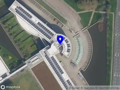 Brandweer met grote spoed naar de Teugeweg in Rotterdam vanwege stankoverlast