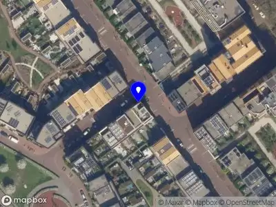 Brandweer met gepaste spoed naar de Wandeloorddwarsstraat in Rotterdam