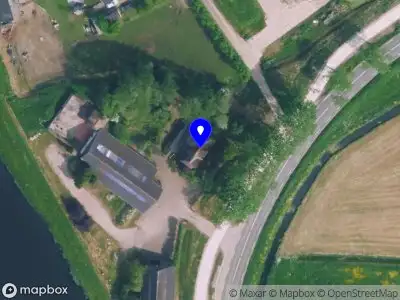 Politie naar de Kamperzeedijk in Genemuiden vanwege aanrijding met letsel