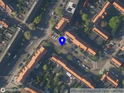 Ambulance met gepaste spoed naar de Tulpenstraat in Leiden