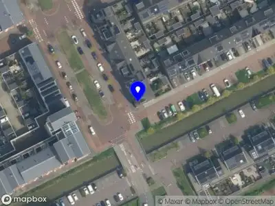 Traumahelikopter met grote spoed naar de Hoflandendreef in Delft