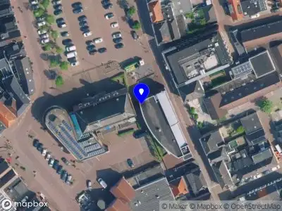 Brandweer met gepaste spoed naar de Havenplein in Genemuiden