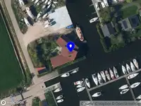 Brandweer met grote spoed naar de Tsjalk in Warns vanwege afhijsen patient