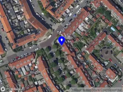 Ambulance met grote spoed naar de Jozef Israëlsstraat in Dordrecht