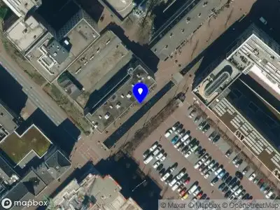 Brandweer met gepaste spoed naar de Vossenstraat in Arnhem vanwege een liftopsluiting