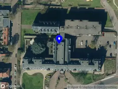 Brandweer met grote spoed naar de Oranjestraat in Arnhem vanwege waarnemen gaslucht