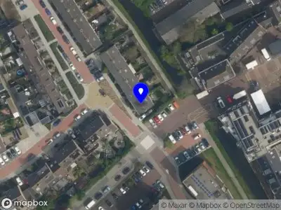 Ambulance met grote spoed naar de Boslaan in Zevenhuizen