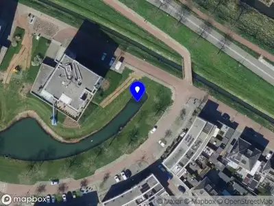 Ambulance met gepaste spoed naar de Sluisleede in Barendrecht