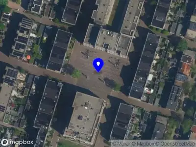 Ambulance met gepaste spoed naar de Mauveplein in Haarlem