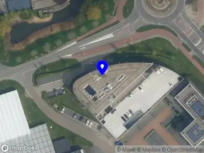 Ambulance met grote spoed naar de Vierschaar in Naaldwijk