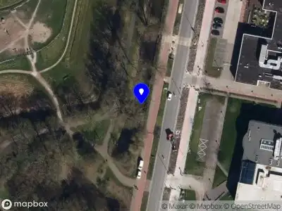 Brandweer met grote spoed naar de Reinder Buysingweg in Leeuwarden vanwege personen te water