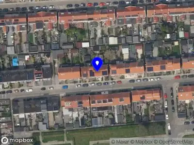 112 melding Ambulance met grote spoed naar de Vrijlandtstraat in Pernis Rotterdam