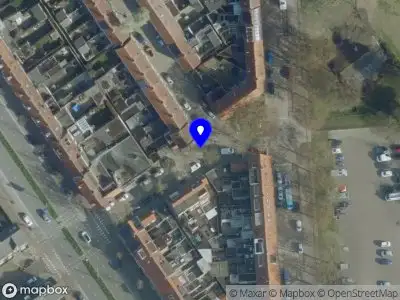 Brandweer met gepaste spoed naar de Everard van Reijdstraat in Tilburg vanwege stormschade