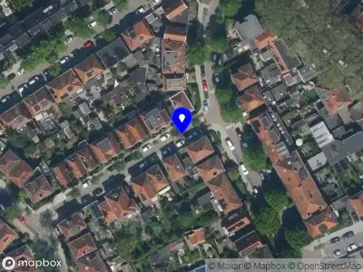 Brandweer met gepaste spoed naar de Jan Steenstraat in Zaandam vanwege afhijsen patient