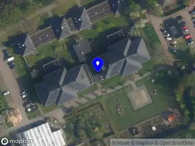 Ambulance met grote spoed naar de Nicolaas van Akenstraat in 's-Gravenhage