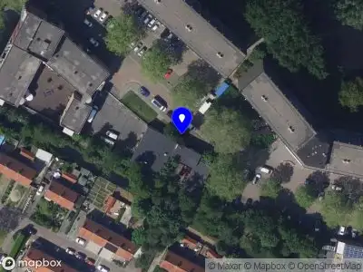 Ambulance met grote spoed naar de Nicolaas Beetsstraat in Alblasserdam