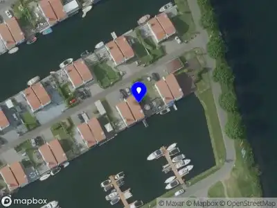 Brandweer met grote spoed naar de Oolderhuuske in Roermond vanwege voertuigbrand