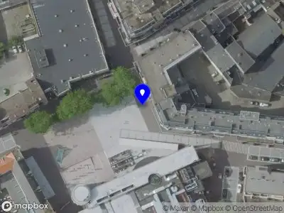 Politie naar de Kloosterwandplein in Roermond vanwege aanrijding met letsel