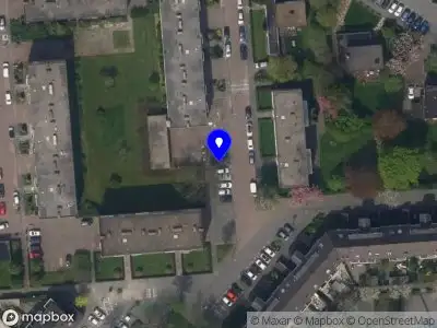 Ambulance met grote spoed naar de Stuart Millstraat in Rotterdam