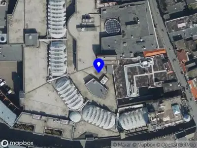 Brandweer met grote spoed naar de De Barones in Breda vanwege reanimatie