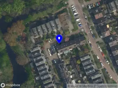 Ambulance met grote spoed naar de Baaienburg in Pijnacker