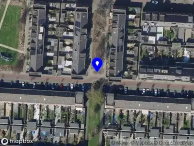 Ambulance met gepaste spoed naar de Alkmaardermeer in Barendrecht