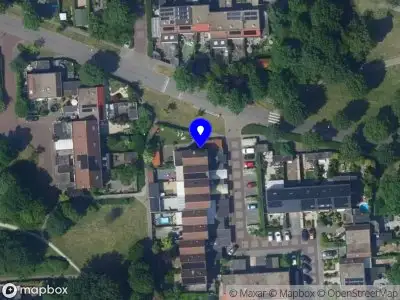 Politie naar de Karveel 49 in Lelystad vanwege aanrijding met letsel