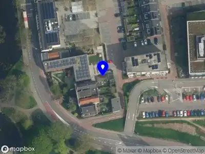 Brandweer met gepaste spoed naar de Fluwelensingel in Gouda vanwege afgaan automatisch brandalarm