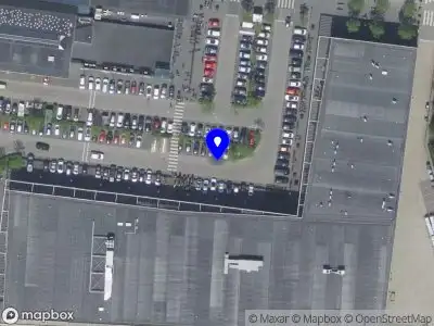 Politie met grote spoed naar de Burgemeester Van de Laarstraat in Bergen op Zoom vanwege letsel