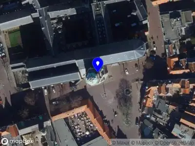 Brandweer met gepaste spoed naar de Onder den Toren in Middelburg