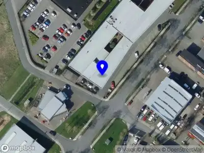 Ambulance, brandweer en politie met grote spoed naar de Harregatplein in Zuidland vanwege gebouwbrand