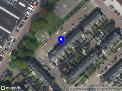 Ambulance met grote spoed naar de Roerdompstraat in Leiderdorp