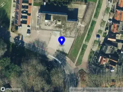 Brandweer met grote spoed naar de Ebbingestraat in Hoogeveen vanwege gebouwbrand