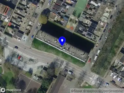 Ambulance met grote spoed naar de Rijnstraat in Alblasserdam