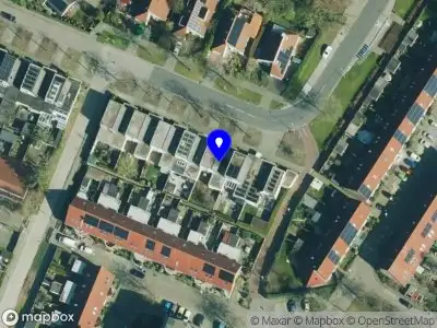 Brandweer met grote spoed naar de Halsterhoek in Enschede vanwege gebouwbrand