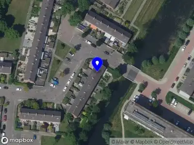 Ambulance met grote spoed naar de Randwijk in Papendrecht