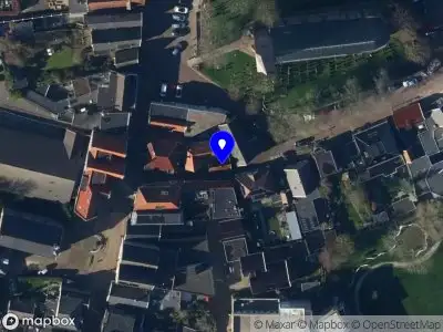 Brandweer met gepaste spoed naar de Smidssteeg in Hippolytushoef vanwege stormschade