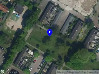 Brandweer met gepaste spoed naar de Van Moerkerkenstraat in Haarlem vanwege een buitenbrand