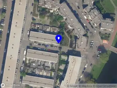 Ambulance met gepaste spoed naar de Vleeshouwerstraat in Rotterdam