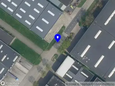Brandweer met gepaste spoed naar de Kamerlingh Onnesweg in Vianen vanwege stormschade